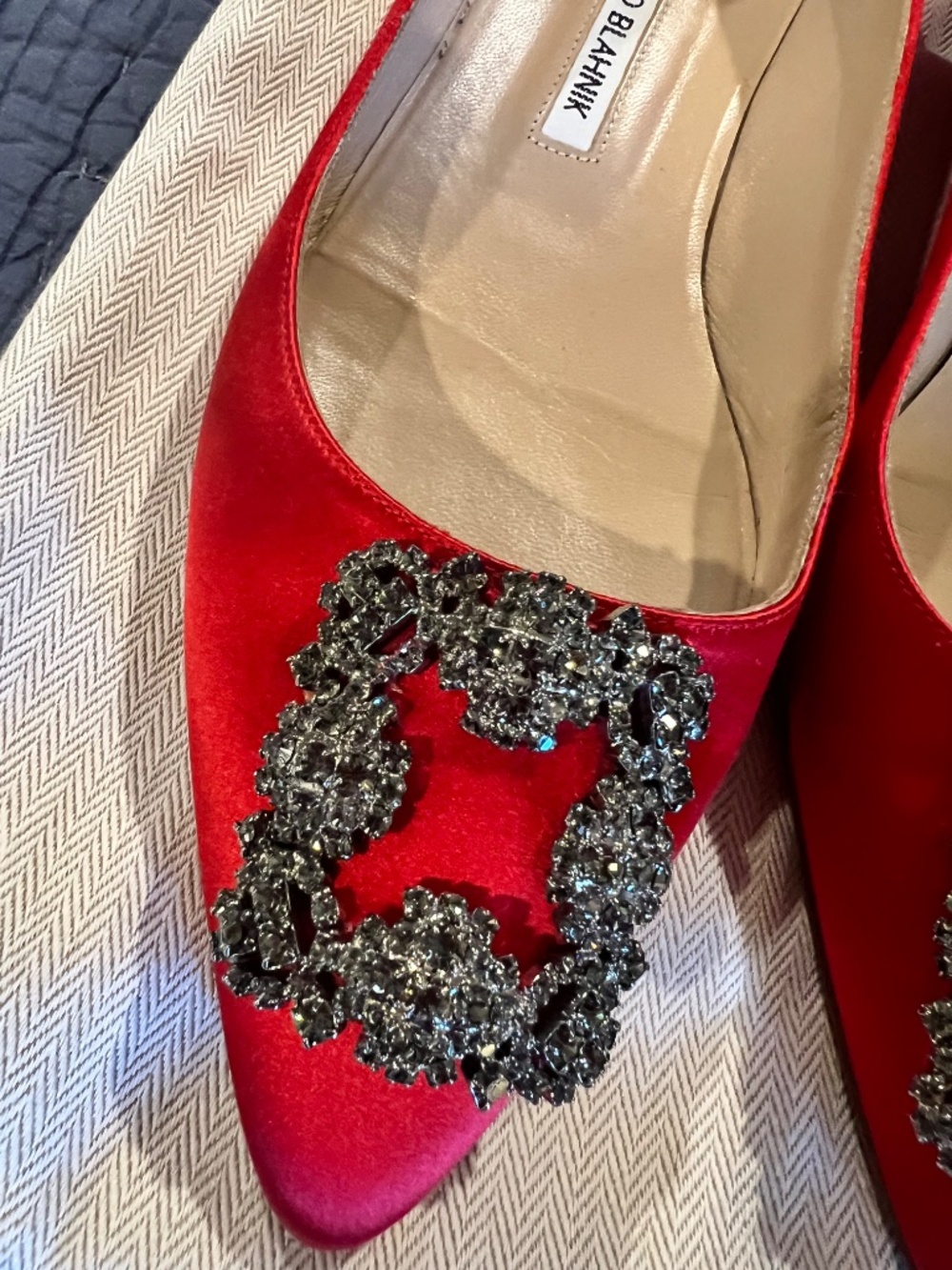 Manolo Blahnik Hangisi Flats- Red- Size 40 - Picture 2 of 4